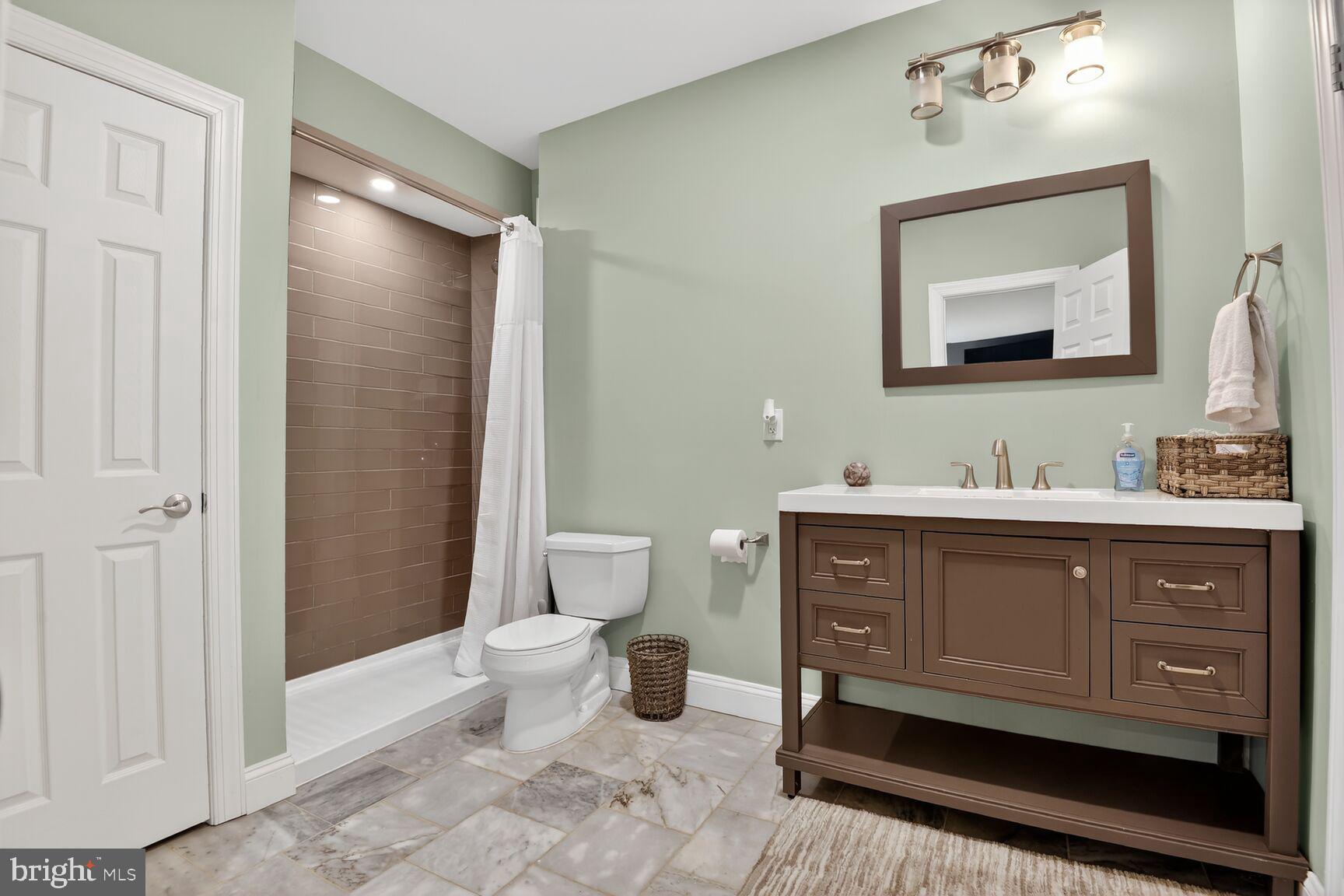 8808 Talbert Road Lorton, VA 22079 - Photo 41 of 52 Gallery Image 41