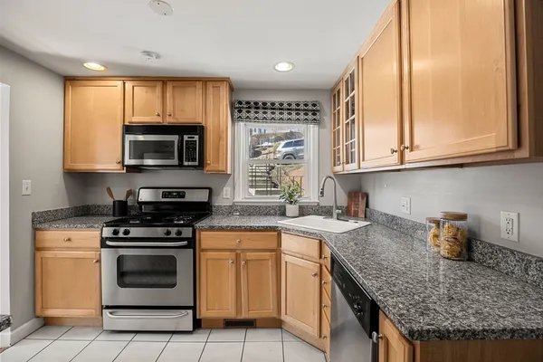 $599,000 | 7 Bow Street, Unit 7, Arlington, MA 02474