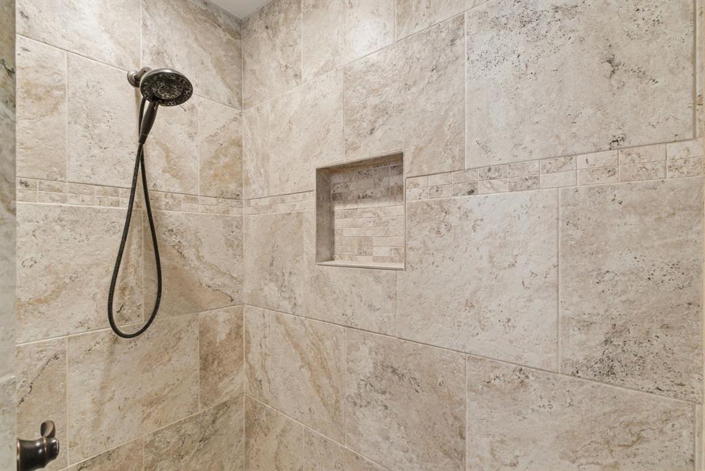 509 Queensway Road Willow Park, TX 76087 - Photo 22 of 37