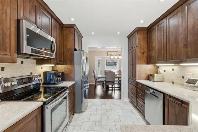 $545,000 | 509 Queensway Road, Willow Park, TX 76087