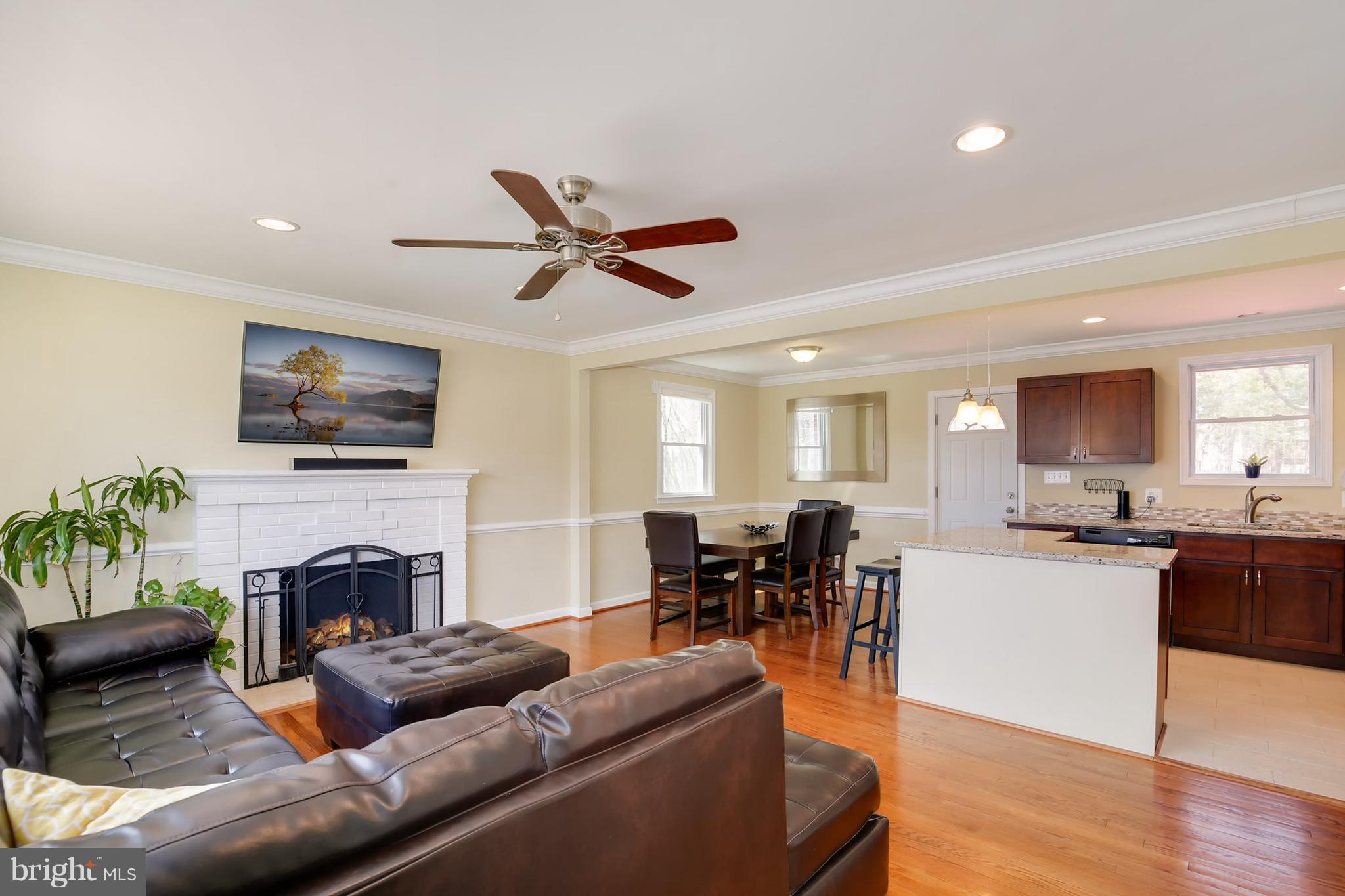 5814 Aley Road Temple Hills, MD 20748 - Photo 3 of 30 Living Room