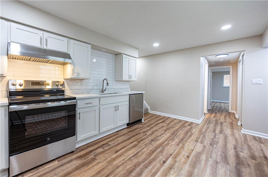 106 Blythe Road Morgan, PA 15064 - Photo 4 of 16