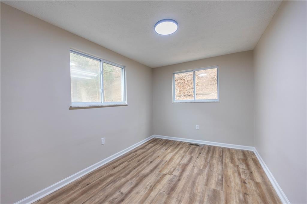 106 Blythe Road Morgan, PA 15064 - Photo 7 of 16