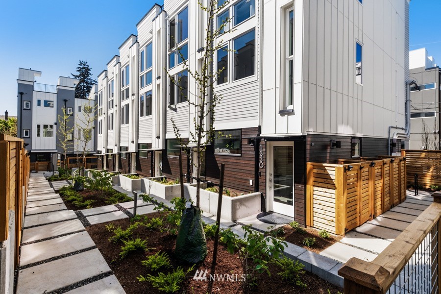 1105 14th Avenue, Unit B Seattle, WA 98122 - Photo 28 of 30