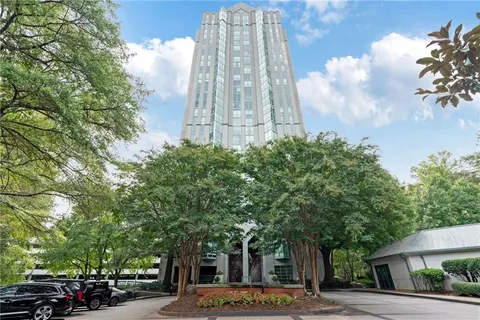 $239,000 | 2870 Pharr Ct S Northwest, Unit 1704, Atlanta, GA 30305