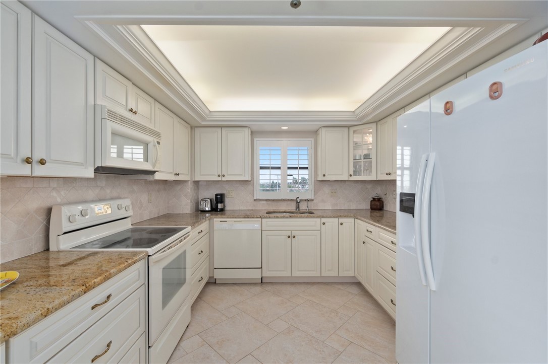 3100 North Hwy A1A, Unit 506 Hutchinson Island, FL 34949 - Photo 14 of 36