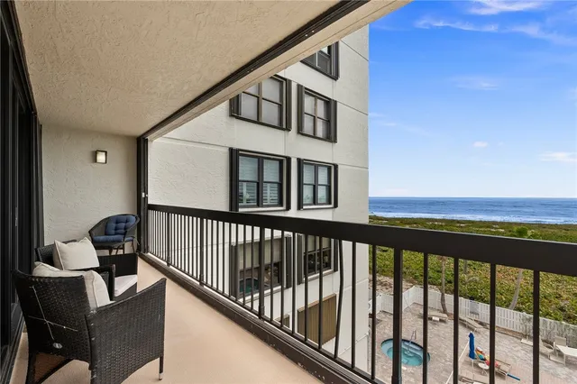 $526,000 | 3100 North Hwy A1A, Unit 506, Hutchinson Island, FL 34949