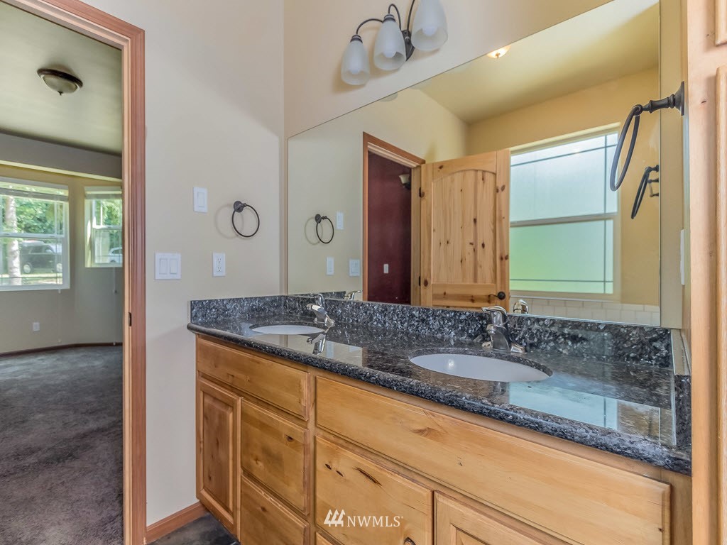 19617 Tall Firs Lane Southwest Rochester, WA 98579 - Photo 6 of 22 Gallery Image 6