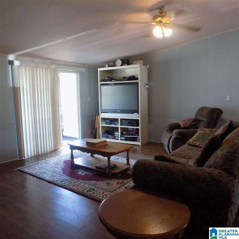180 Holliday Drive Oneonta, AL 35121 - Photo 4 of 19