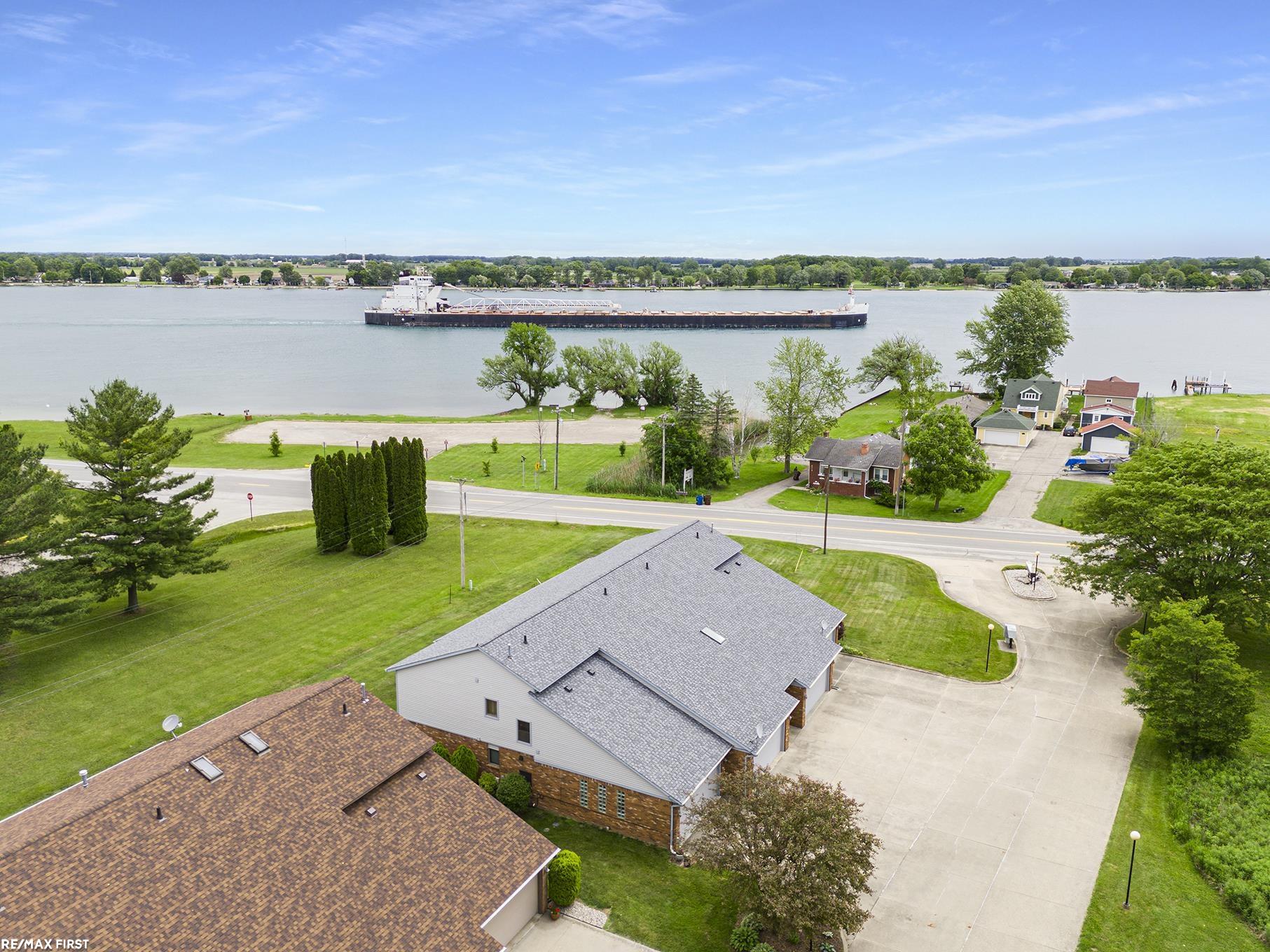 9200 North River Road Algonac, MI 48001 - Photo 4 of 18 Gallery Image 4