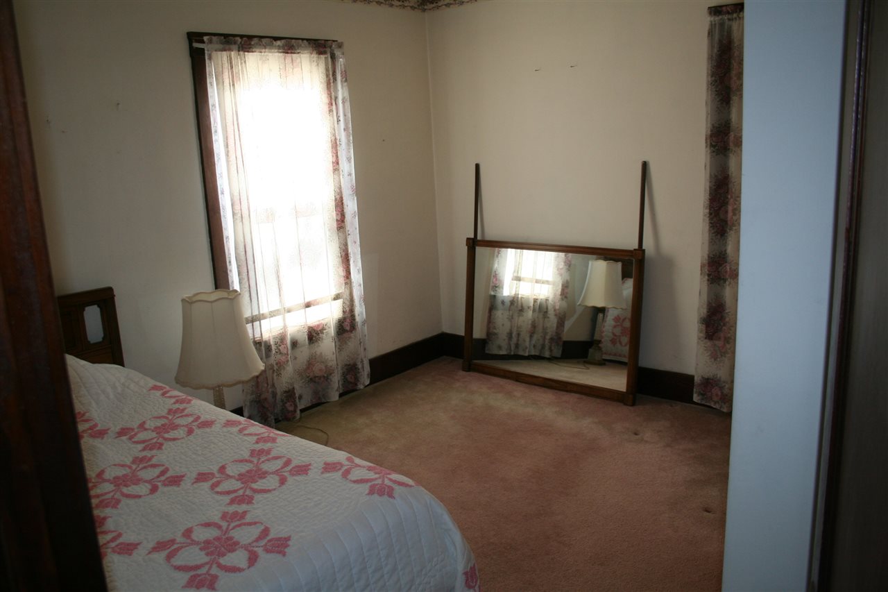 808 Springfield Road East Peoria, IL 61611 - Photo 11 of 25 Gallery Image 11