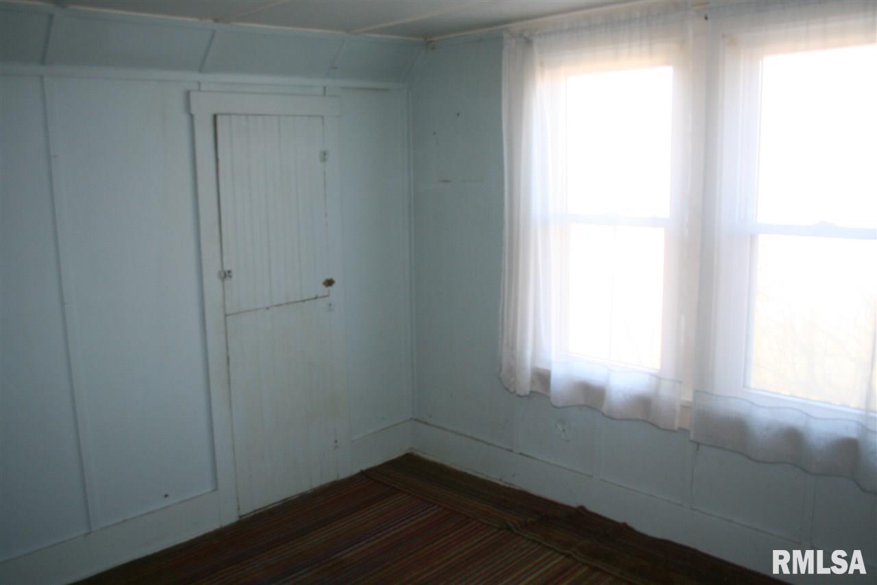808 Springfield Road East Peoria, IL 61611 - Photo 17 of 25 Gallery Image 17