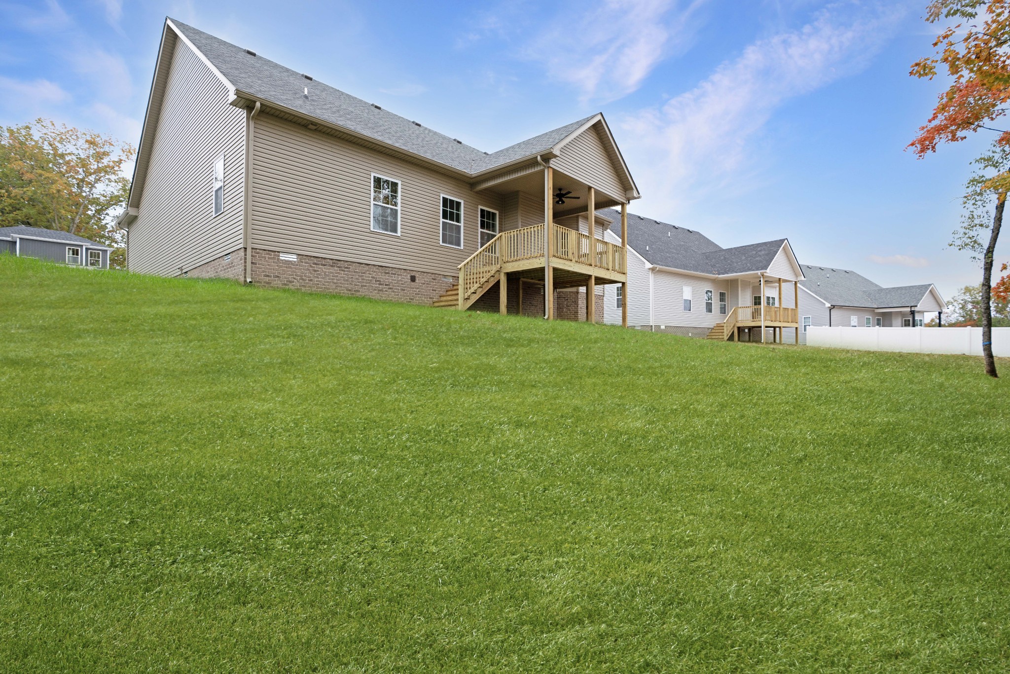 26 Cornerstone Reserves Clarksville, TN 37040 - Photo 27 of 28 a front view of a house with a garden and yard