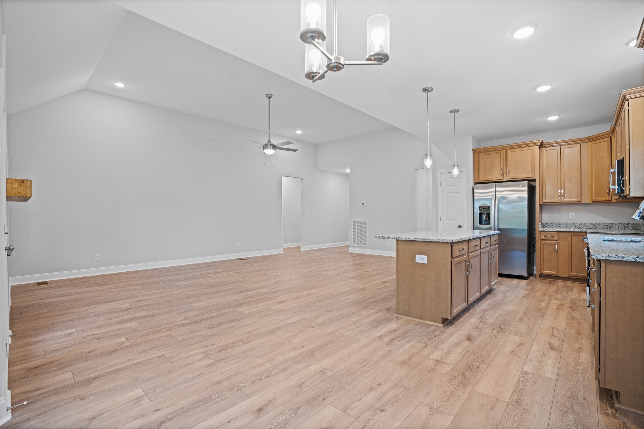26 Cornerstone Reserves Clarksville, TN 37040 - Photo 6 of 28 a view of kitchen with wooden floor and electronic appliances