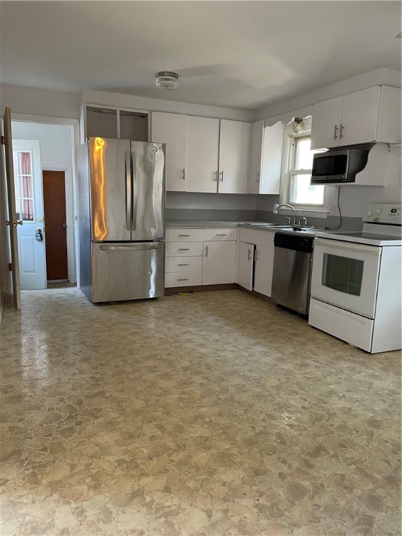 6 Sand Street Coventry, RI 02816 - Photo 14 of 15