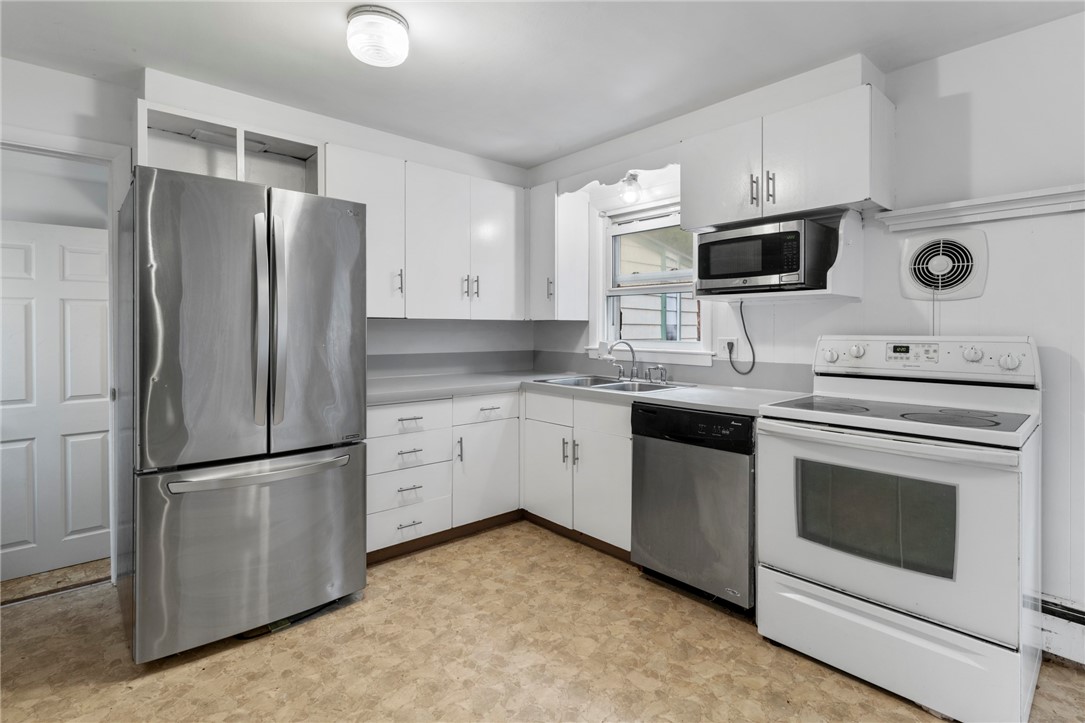 6 Sand Street Coventry, RI 02816 - Photo 3 of 15