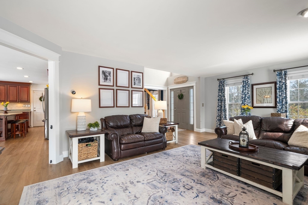 245 Perryville Road Rehoboth, MA 02769 - Photo 3 of 39