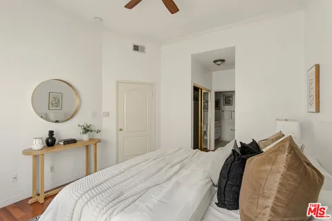 $745,000 | 4520 Fulton Avenue, Unit 14, Sherman Oaks, CA 91423