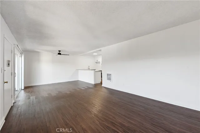 $2,295 | 3656 Garnet Street, Unit 326, Torrance, CA 90503