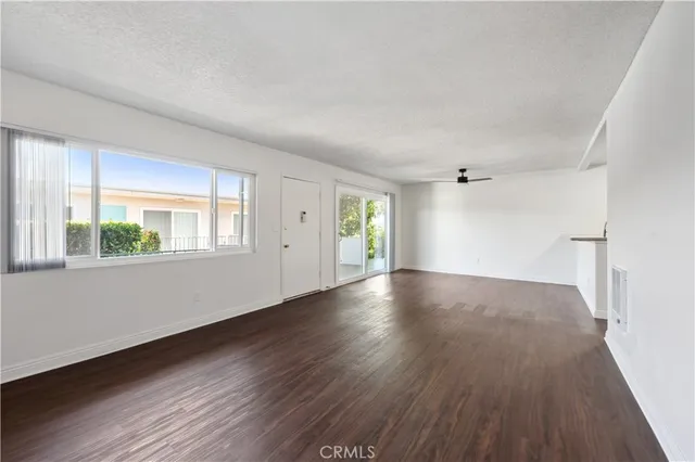 $2,295 | 3656 Garnet Street, Unit 326, Torrance, CA 90503