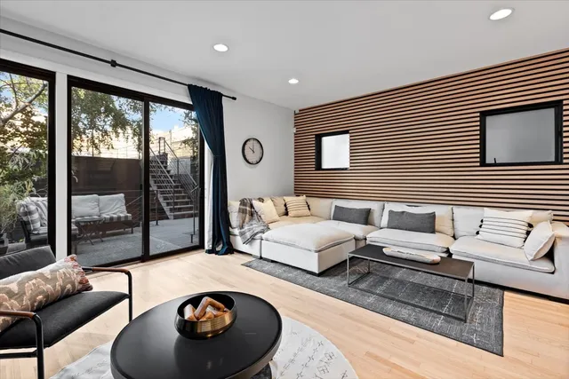 $1,890,000 | 1732 North Winchester Avenue, Chicago, IL 60622