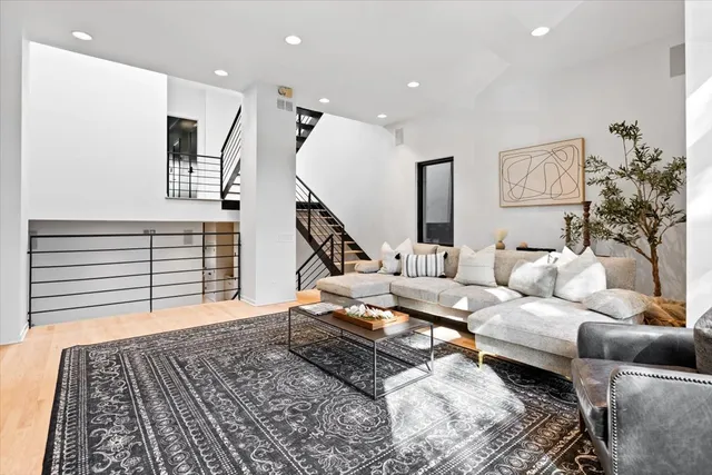 $1,890,000 | 1732 North Winchester Avenue, Chicago, IL 60622