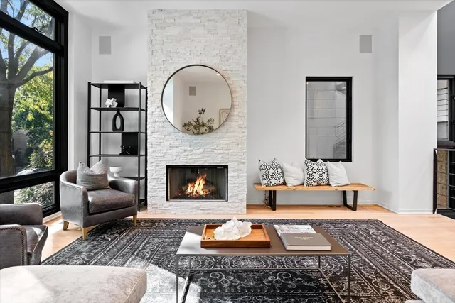 $1,890,000 | 1732 North Winchester Avenue, Chicago, IL 60622