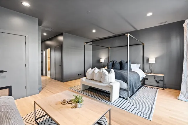 $1,890,000 | 1732 North Winchester Avenue, Chicago, IL 60622