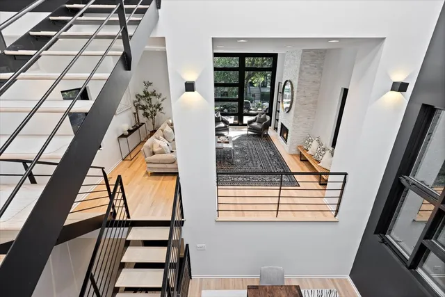 $1,890,000 | 1732 North Winchester Avenue, Chicago, IL 60622