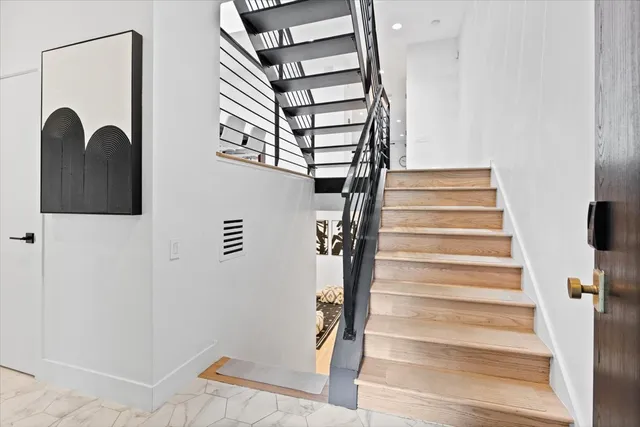 $1,890,000 | 1732 North Winchester Avenue, Chicago, IL 60622