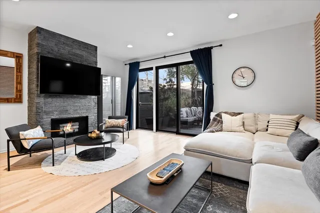 $1,890,000 | 1732 North Winchester Avenue, Chicago, IL 60622