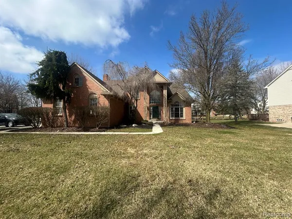 $2,900 | 855 Chelsea Road, Canton, MI 48187