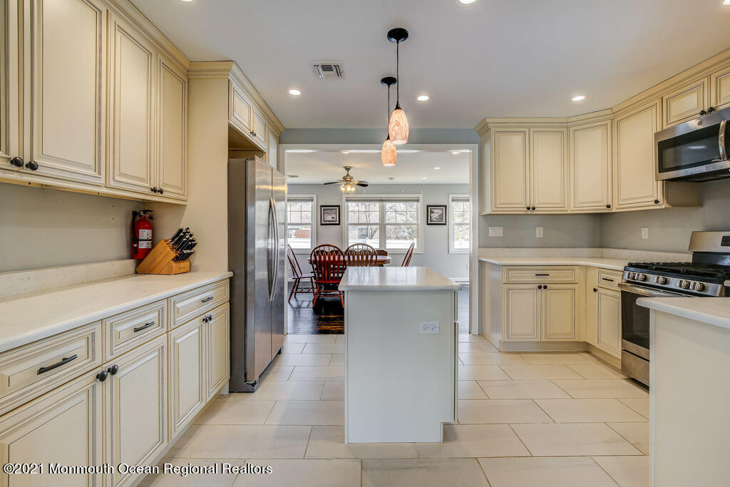 718 Ruth Drive Neptune Township, NJ 07753 - Photo 10 of 30 Kitchen