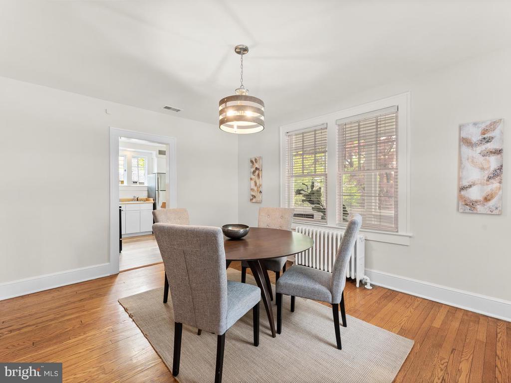 8603 Mayfair Place Silver Spring, MD 20910 - Photo 13 of 35