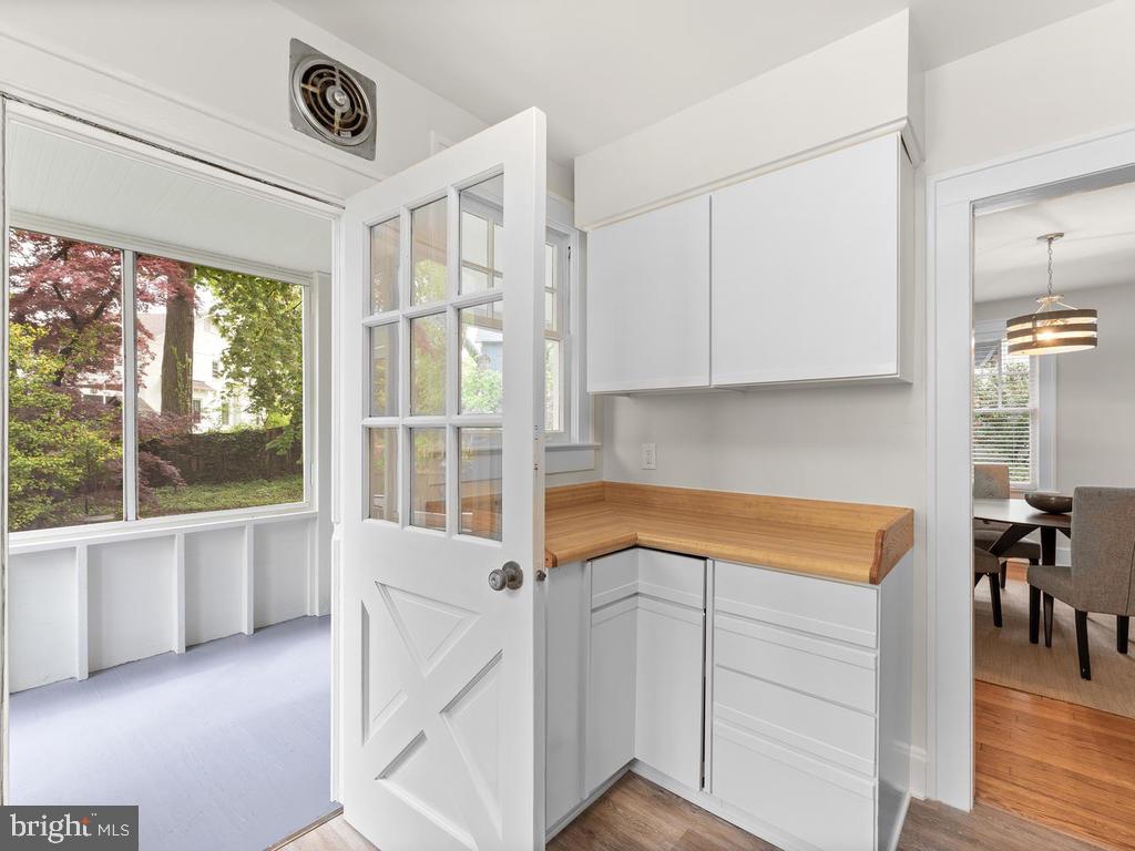 8603 Mayfair Place Silver Spring, MD 20910 - Photo 15 of 35