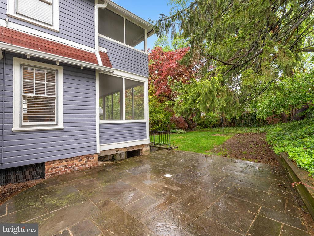 8603 Mayfair Place Silver Spring, MD 20910 - Photo 31 of 35