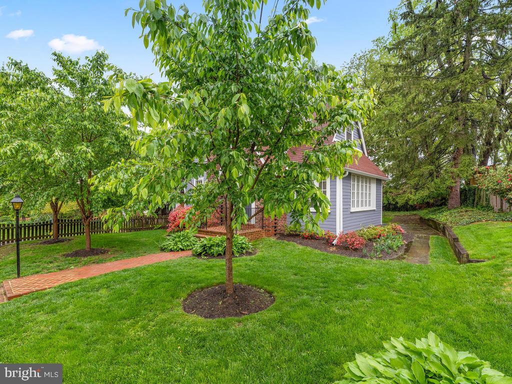 8603 Mayfair Place Silver Spring, MD 20910 - Photo 32 of 35