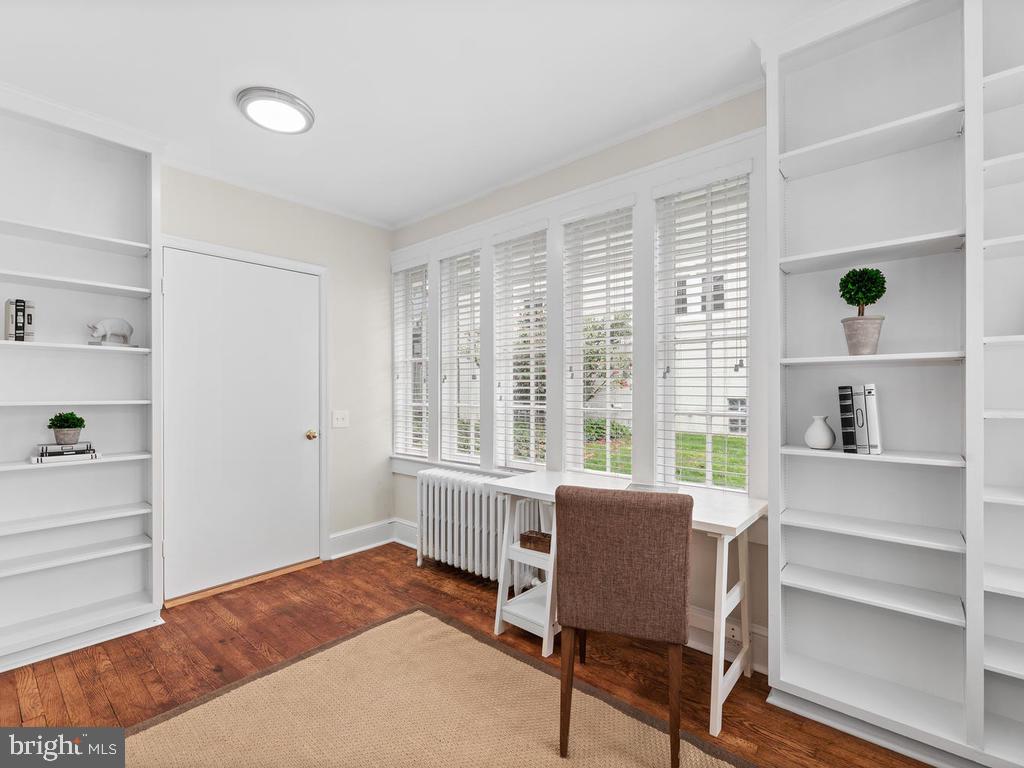 8603 Mayfair Place Silver Spring, MD 20910 - Photo 6 of 35