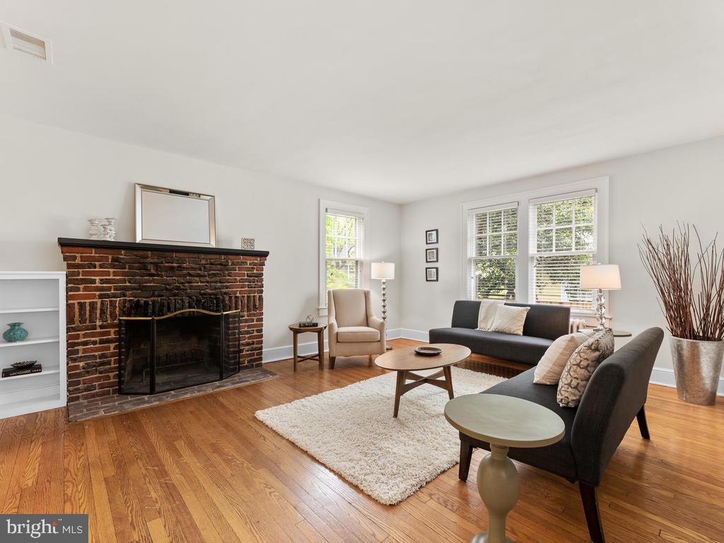 8603 Mayfair Place Silver Spring, MD 20910 - Photo 10 of 35