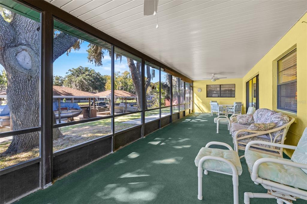623 Racoon Lane Lorida, FL 33857 - Photo 40 of 80 a living room with furniture
