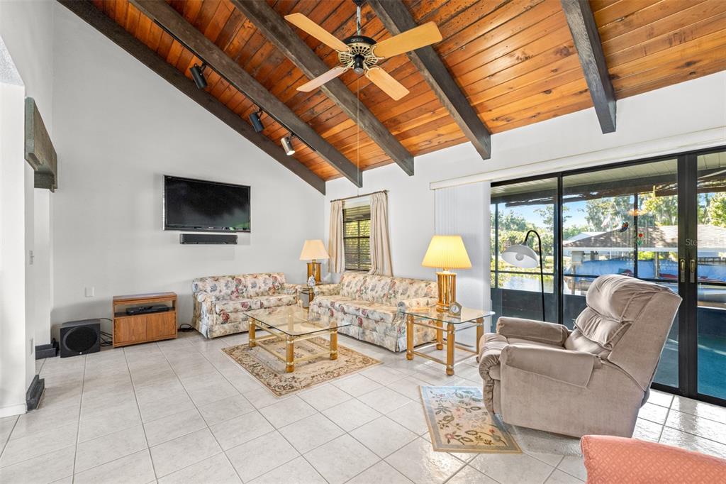 623 Racoon Lane Lorida, FL 33857 - Photo 10 of 80 a living room with furniture or couch and a flat screen tv