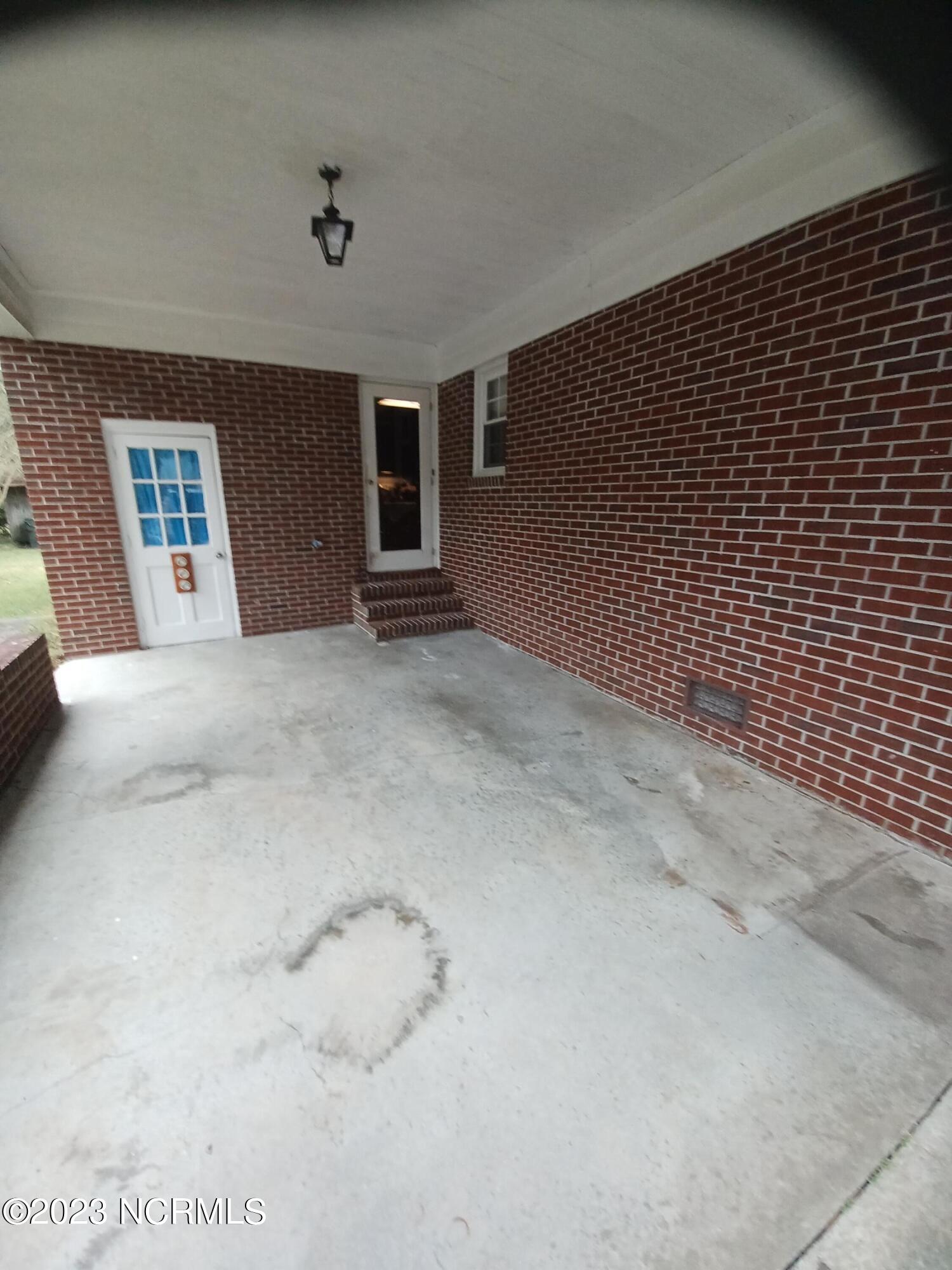 2206 Stanton Road Kinston, NC 28504 - Photo 3 of 24 Carport