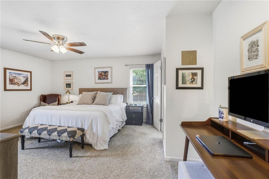 12625 Overbrook Road Leawood, KS 66209 - Photo 25 of 55 Gallery Image 25