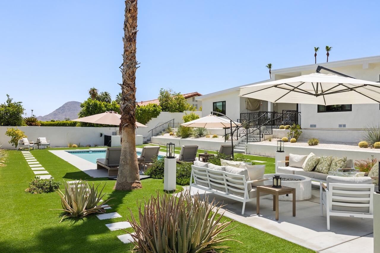 72870 Bel Air Road, Unit 3 Palm Desert, CA 92260 - Photo 19 of 36 a picture of a city with lots of tables and chairs