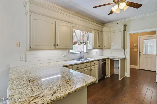 $434,900 | 1507 West Flowers Road, Terry, MS 39170