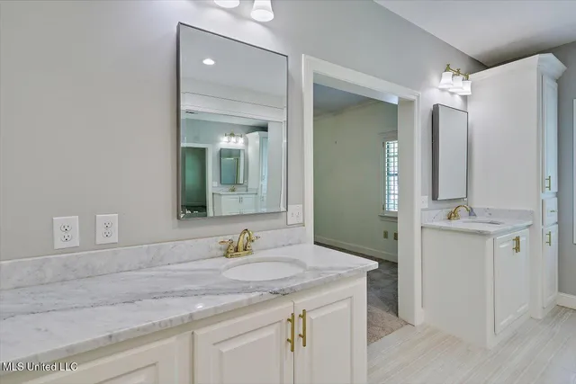 $434,900 | 1507 West Flowers Road, Terry, MS 39170