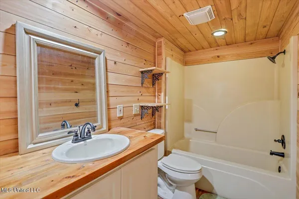 $434,900 | 1507 West Flowers Road, Terry, MS 39170