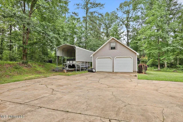 $434,900 | 1507 West Flowers Road, Terry, MS 39170