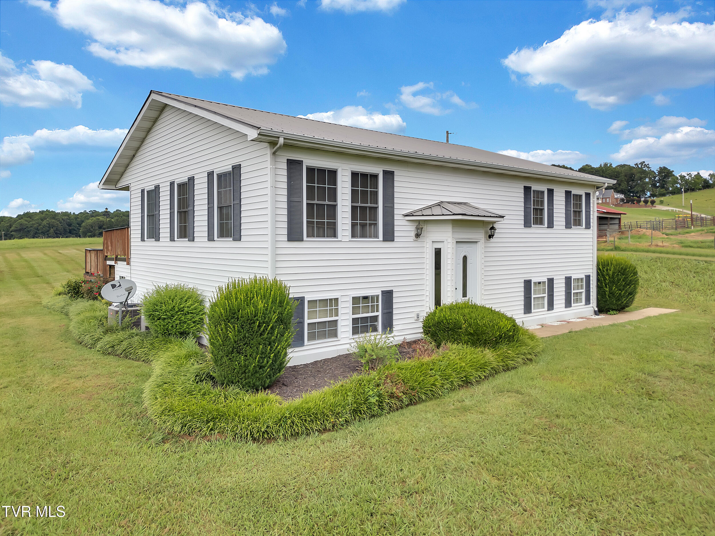 485 Sugar Bowl Road Chuckey, TN 37641 - Photo 3 of 36 4_04