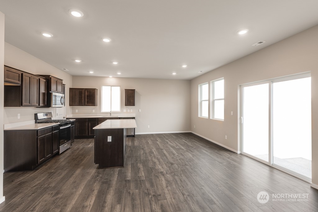 1241 Southwest Pendleton Way, Unit 171 Port Orchard, WA 98367 - Photo 10 of 26 Gallery Image 10